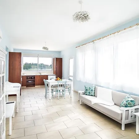 Вилла Alcyone House
